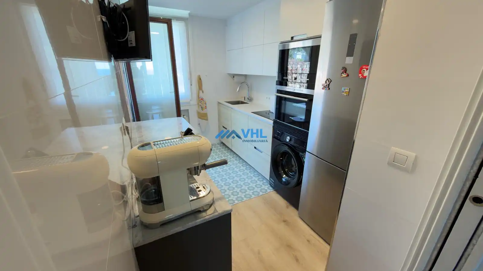 Küche von Wohnung zum Verkauf in Castro-Urdiales mit Klimaanlage, Heizung und Terrasse