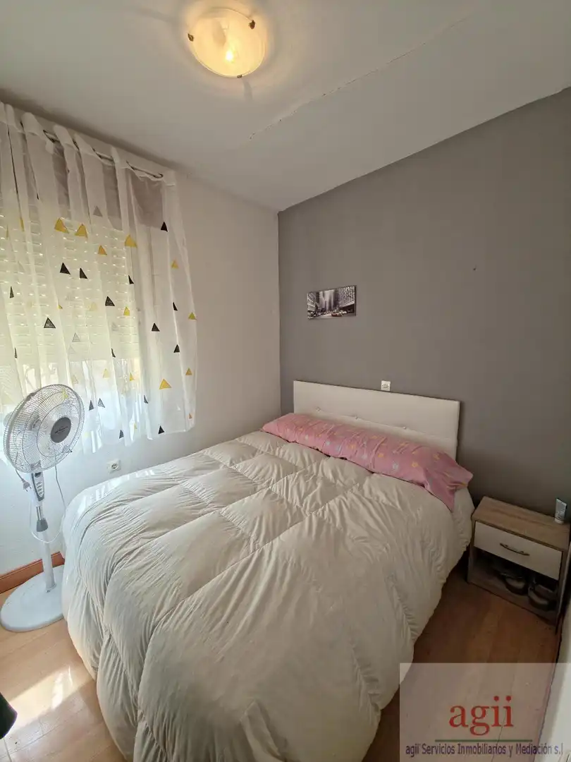 Bedroom of Houses for sale in Trillo  with Heating, Terrace and Community pool