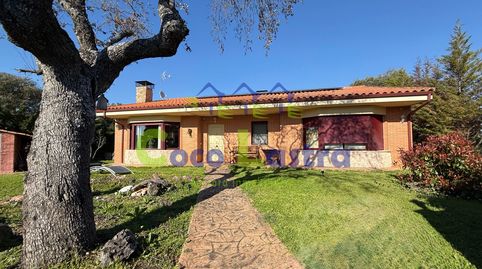 Foto 2 de Casa o chalet en venta en Calle Abedul, 5, Carrascal de Barregas, Salamanca