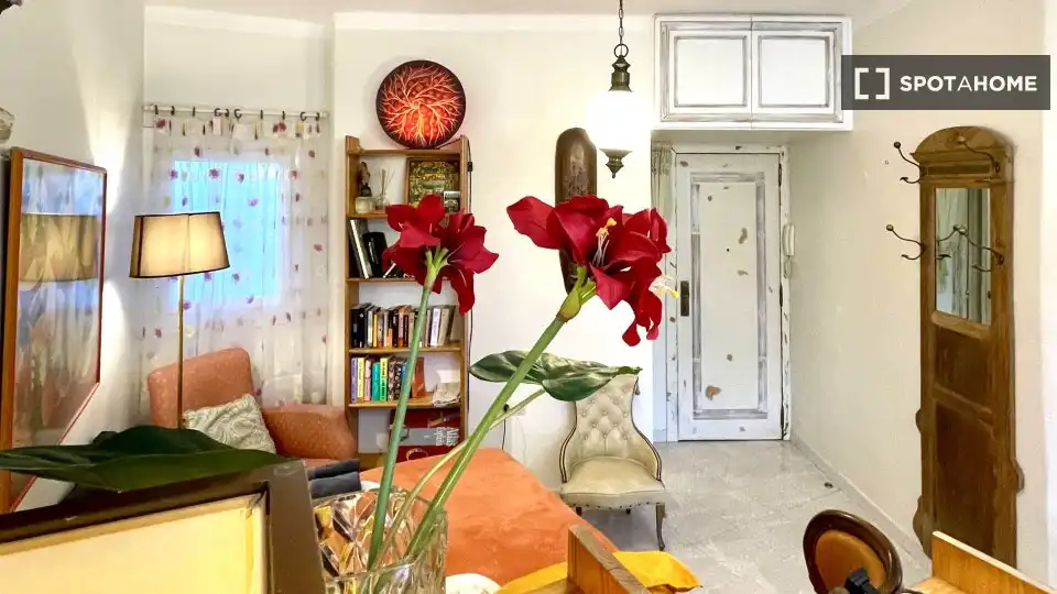 Flat with terrace to rent in Sants - Montjuïc, imagen 2