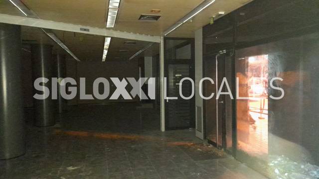 Local comercial en Alquiler en GRAN VIA CARLES III  en La Maternitat i Sant Ramon