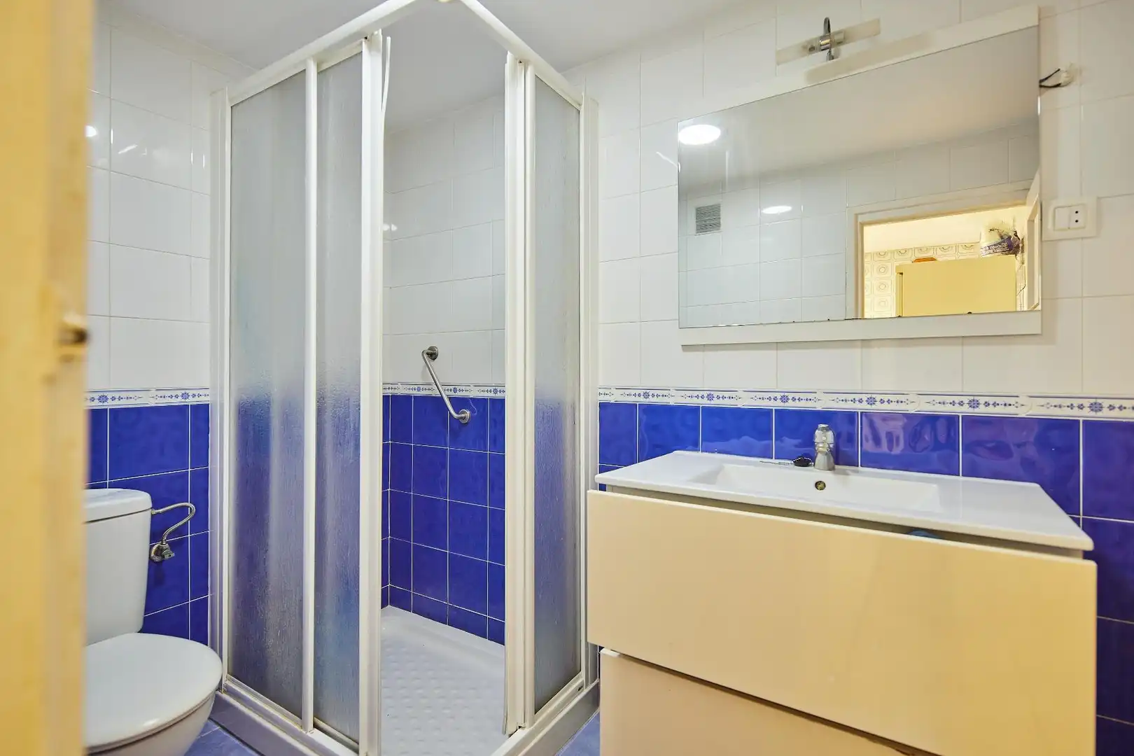 Baño de Piso en venta en Cádiz con Balcón