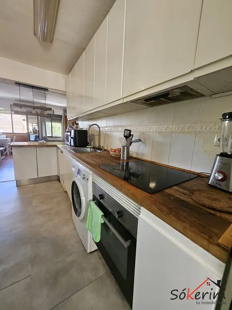 Piso en venta en Tres Olivos - Valverde