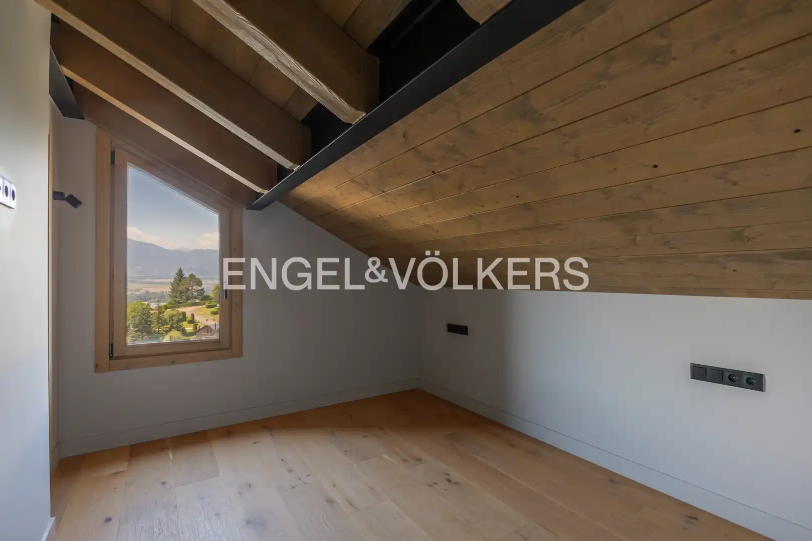 Casa aparellada amb jardí en venda a Bolvir, imagen 22