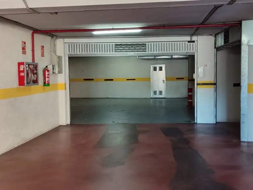Aparcament de Garatge de lloguer en Ourense Capital 
