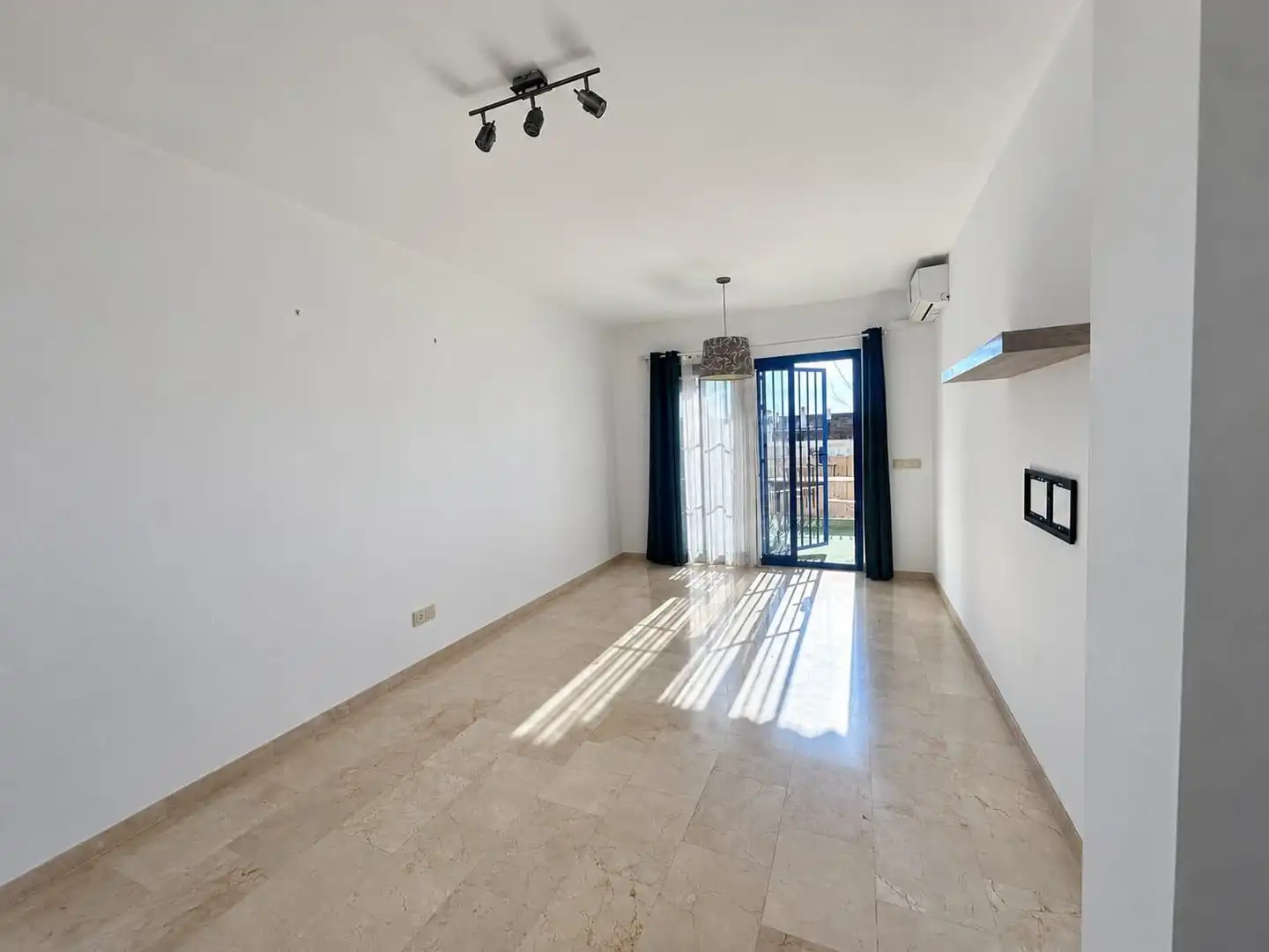 Living room of Flat for rent in Santangelo