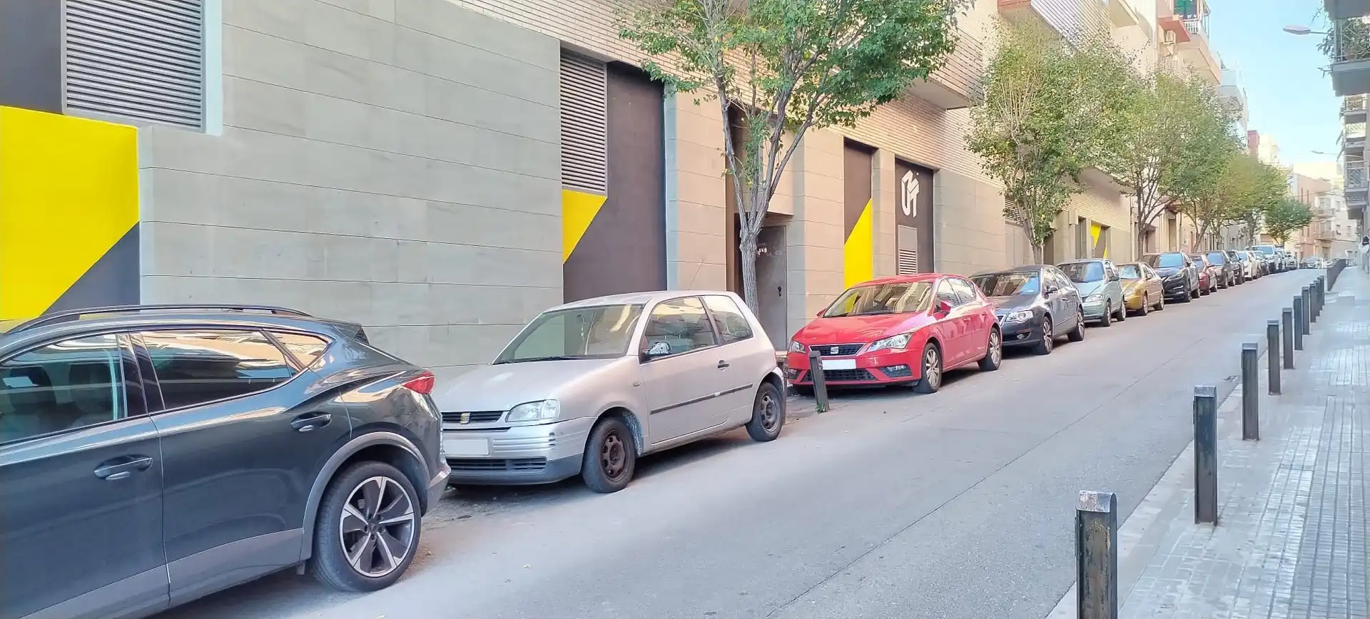 Aparcament de Traster de lloguer en Cornellà de Llobregat amb Alarma
