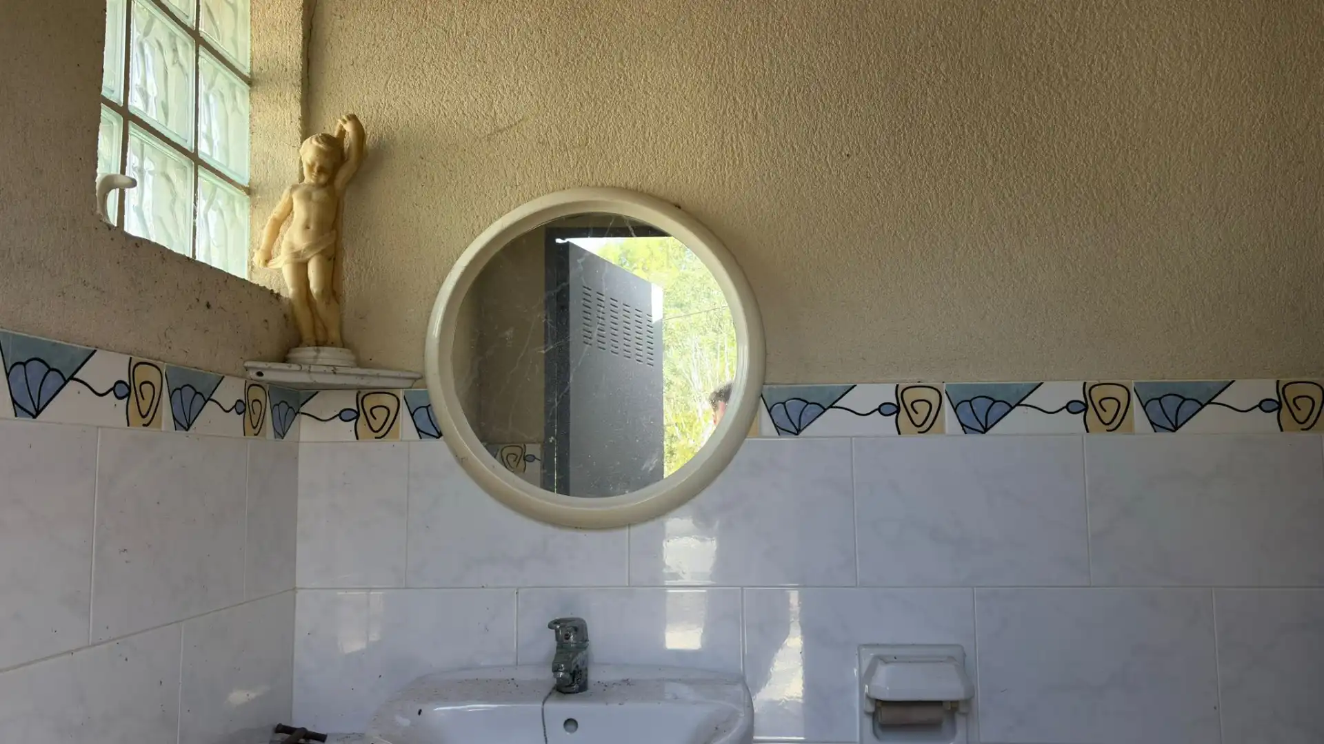 Bathroom of Land for sale in Vilanova i la Geltrú
