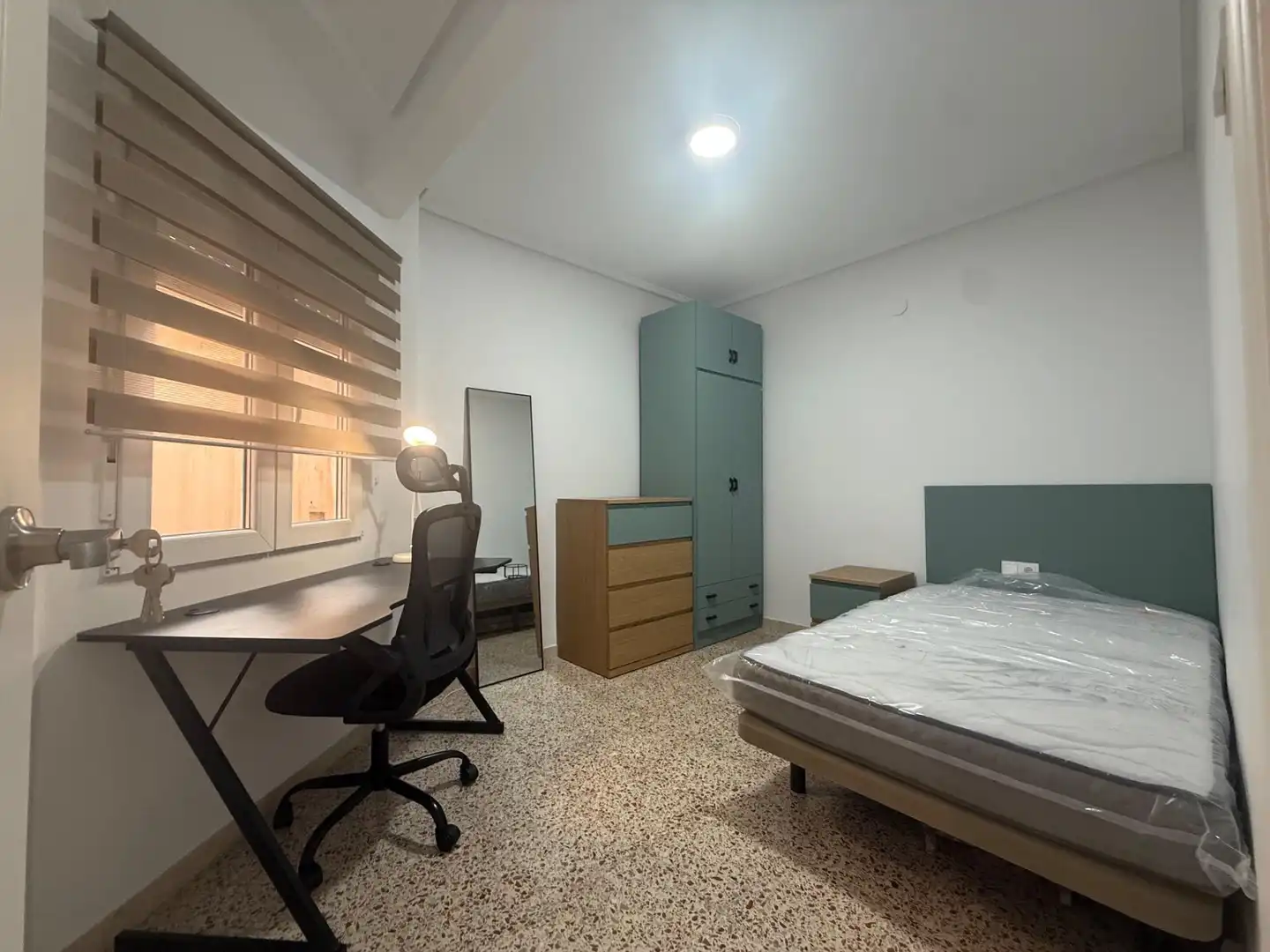 Schlafzimmer von Wohnung zur Miete in Elche / Elx mit Möbliert