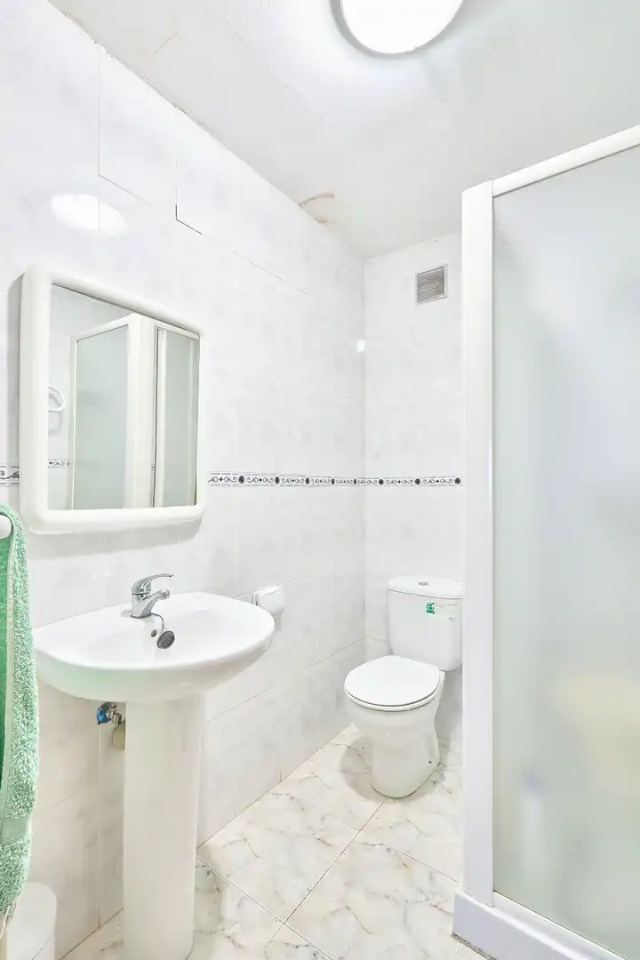 Bany de Edifici en venda en Pajares de la Laguna