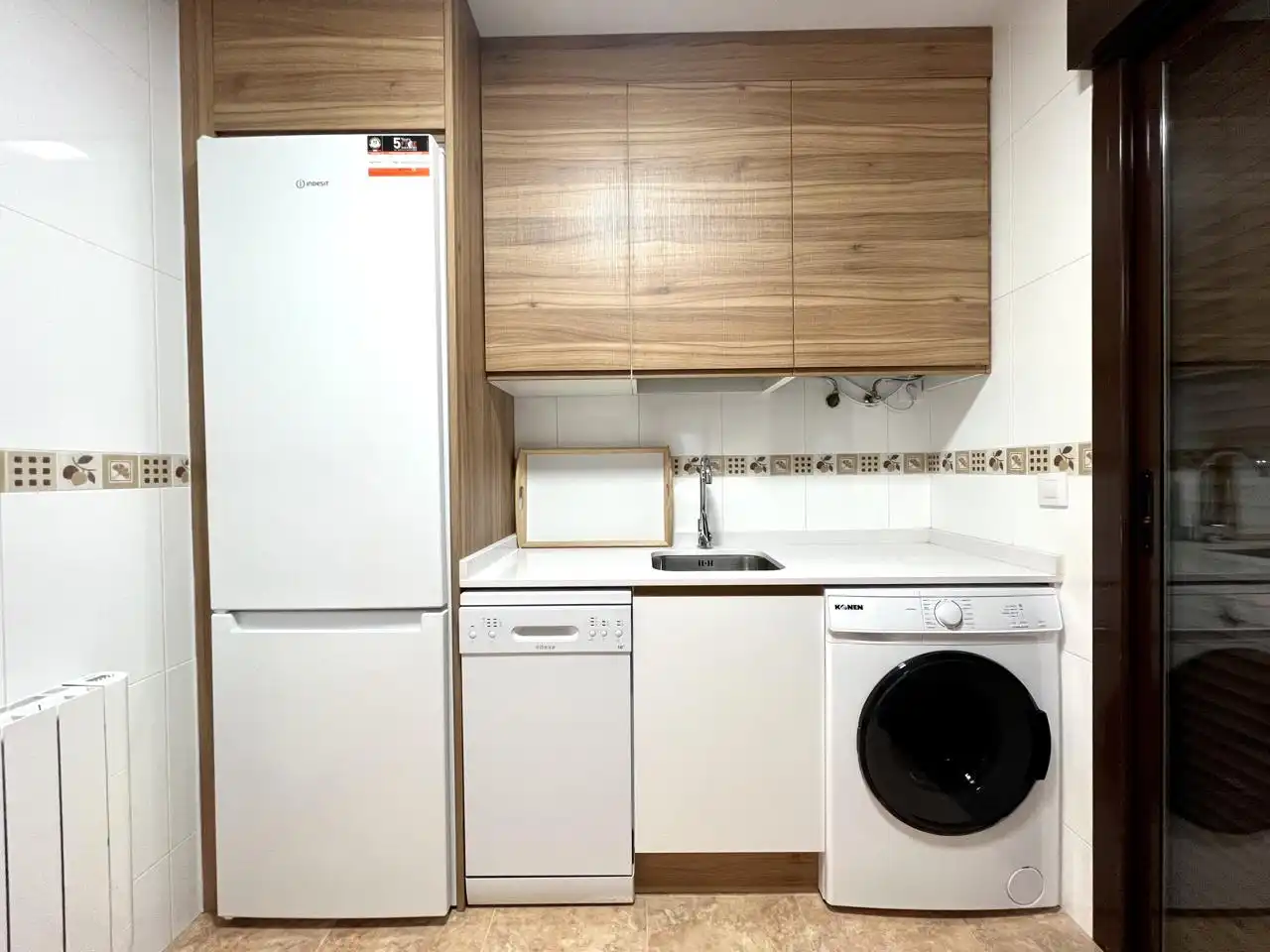 Kitchen of Ground floor for rent in Ávila  with Heating, Private garden and Terrace