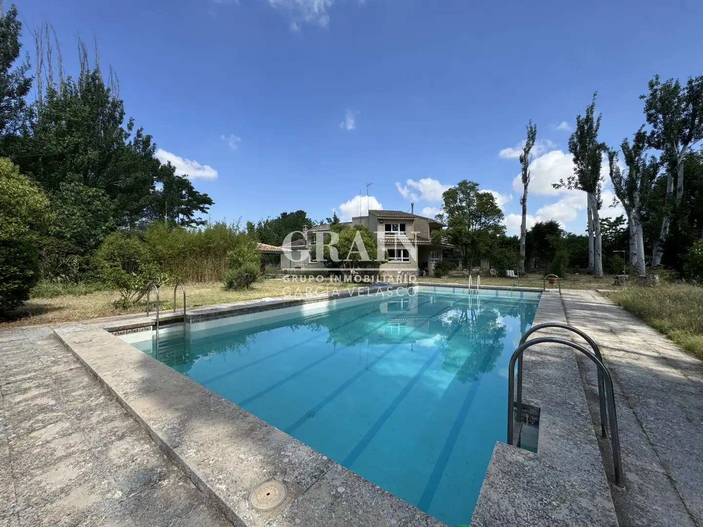 Garden of Houses for sale in Albacete  with Heating, Swimming Pool and Balcony