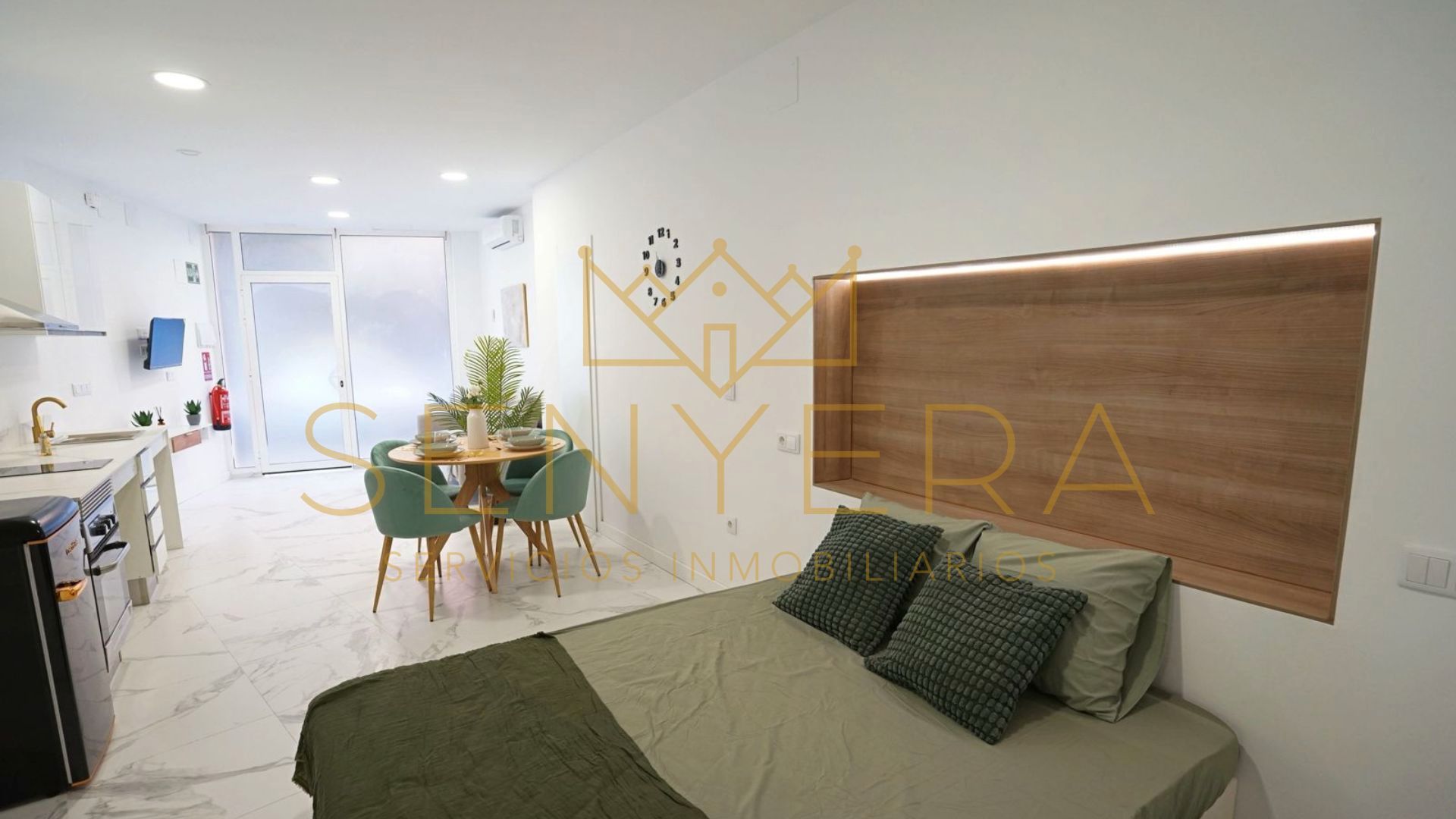 Bedroom of Study for sale in Mislata  with Air Conditioner, Terrace and Storage room