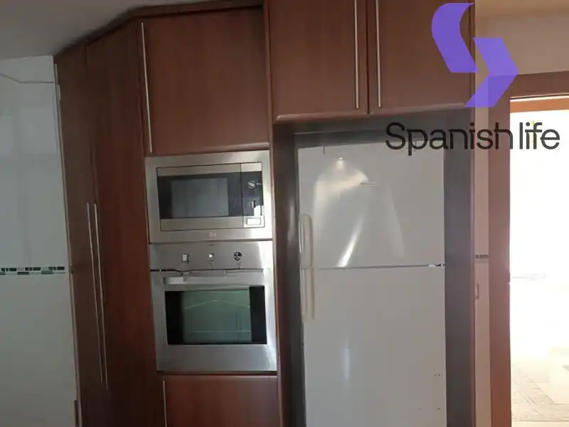 Cuina de Apartament en venda en Gandia amb Traster i Moblat