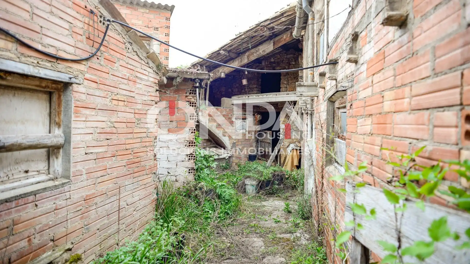 Country homes for sale in Arén