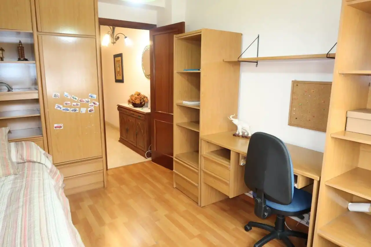 Wohnung zur Miete in Villa Negreira, Agra del Orzán - Ventorrillo