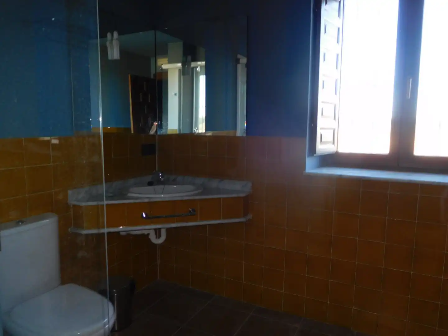 Bathroom of Houses for sale in Villazopeque  with Heating, Private garden and Storage room