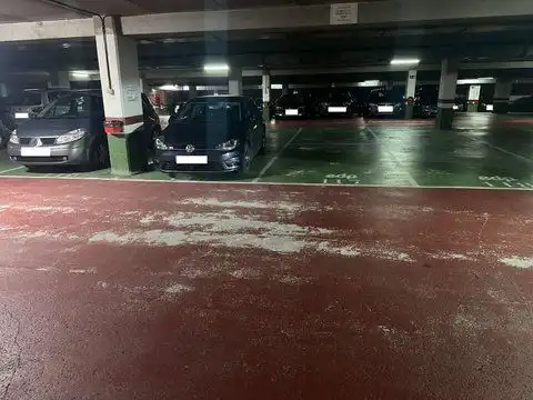 Parkplatz von Garage zur Miete in Oviedo 