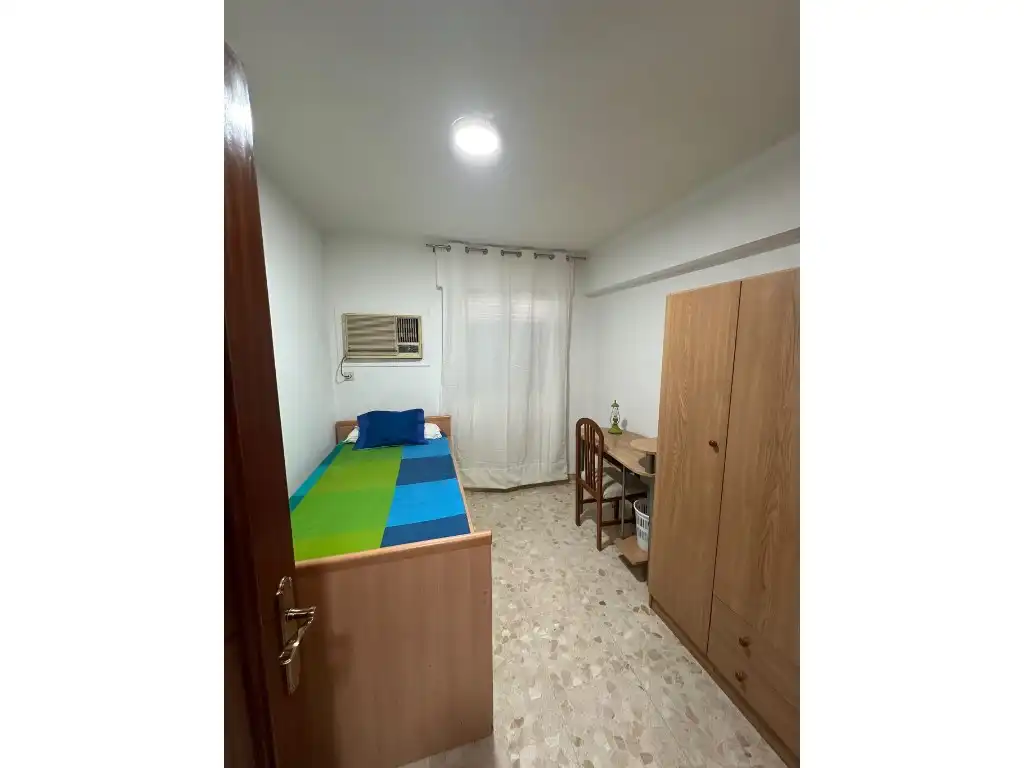 Bedroom of Flat for rent in Córdoba