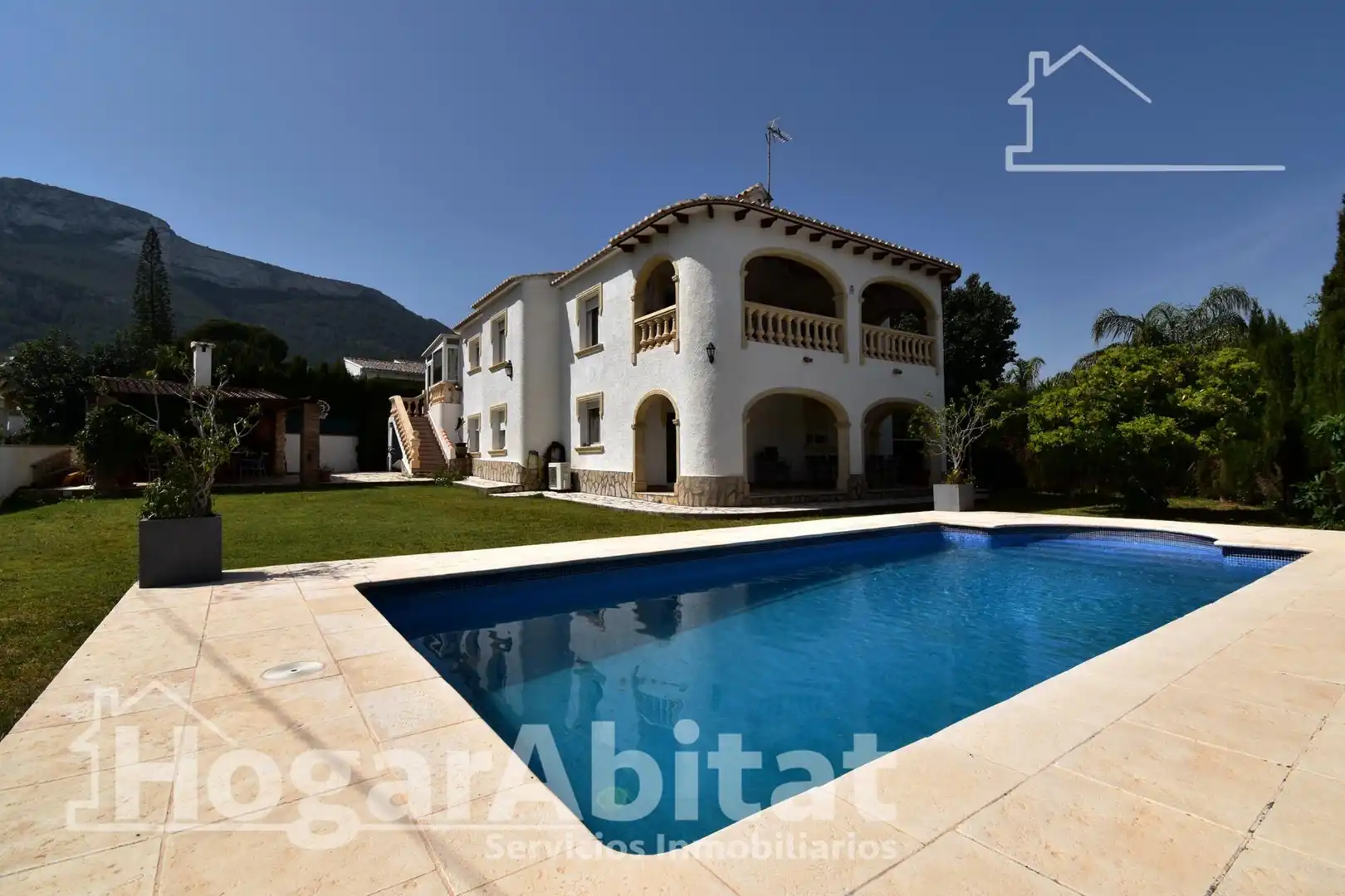 Exterior view of Houses for sale in Dénia  with Air Conditioner, Private garden and Terrace