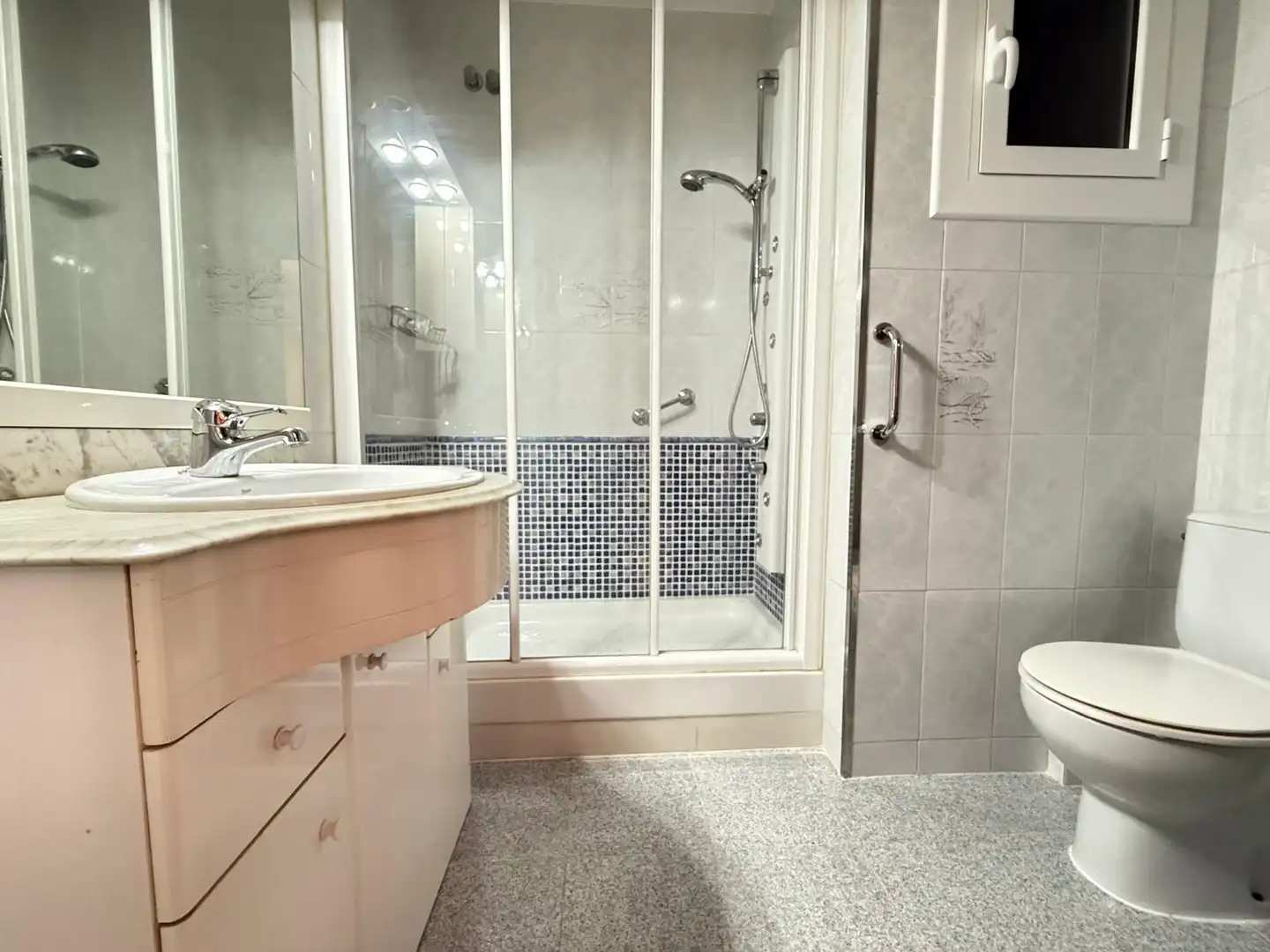 Baño de Piso en venta en Barcelona con Amueblado y Balcón