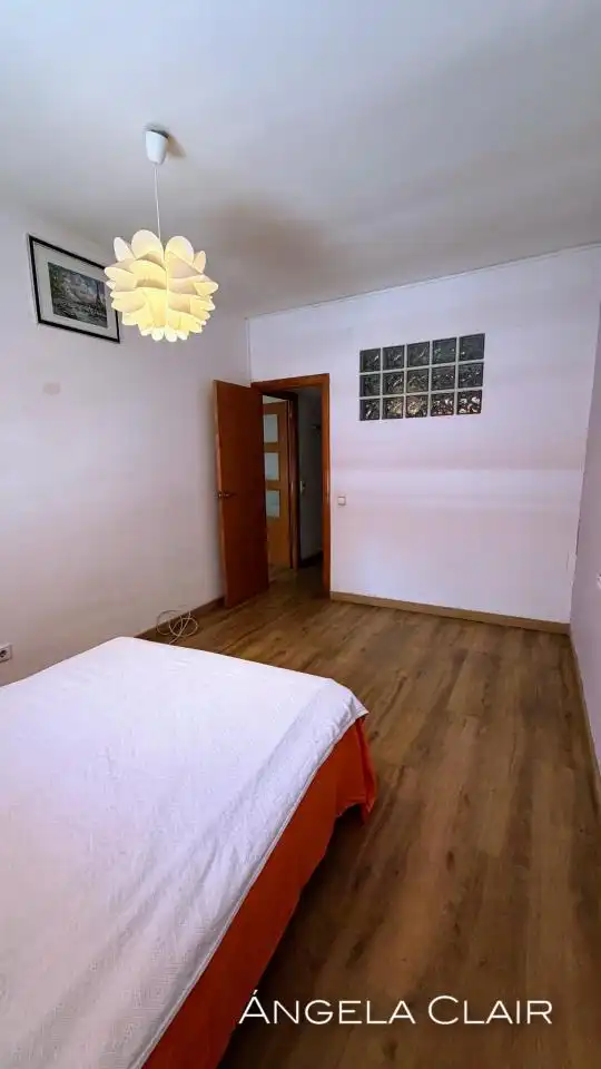 Bedroom of Flat for sale in Barcelona  with Air Conditioner, Heating and Parquet flooring