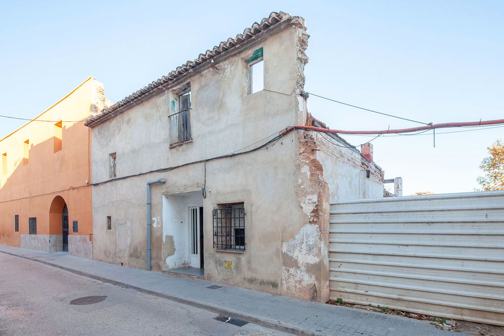 Vista exterior de Casa adosada en venda en L'Alcúdia