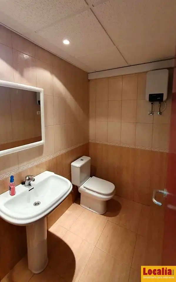 Locale commerciale in vendita a Alisal - San Román, imagen 7
