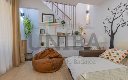 Sala d'estar de Casa o xalet en venda en Badajoz Capital amb Terrassa i Balcó