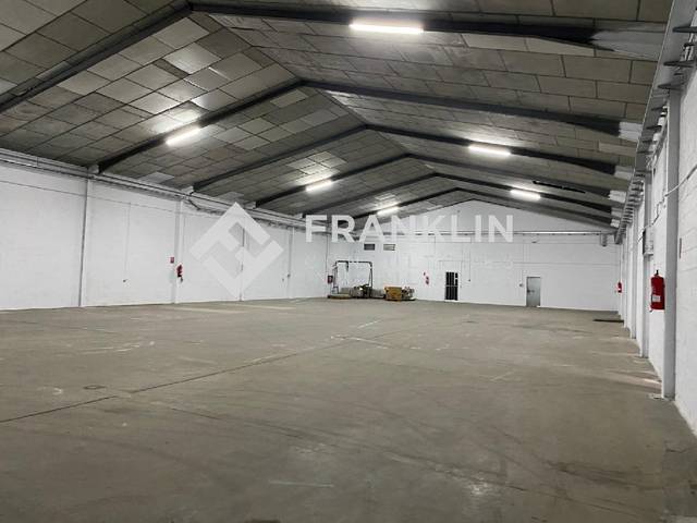 Nave industrial en Alquiler en Passeig Estacio en Les Planes d'Hostoles