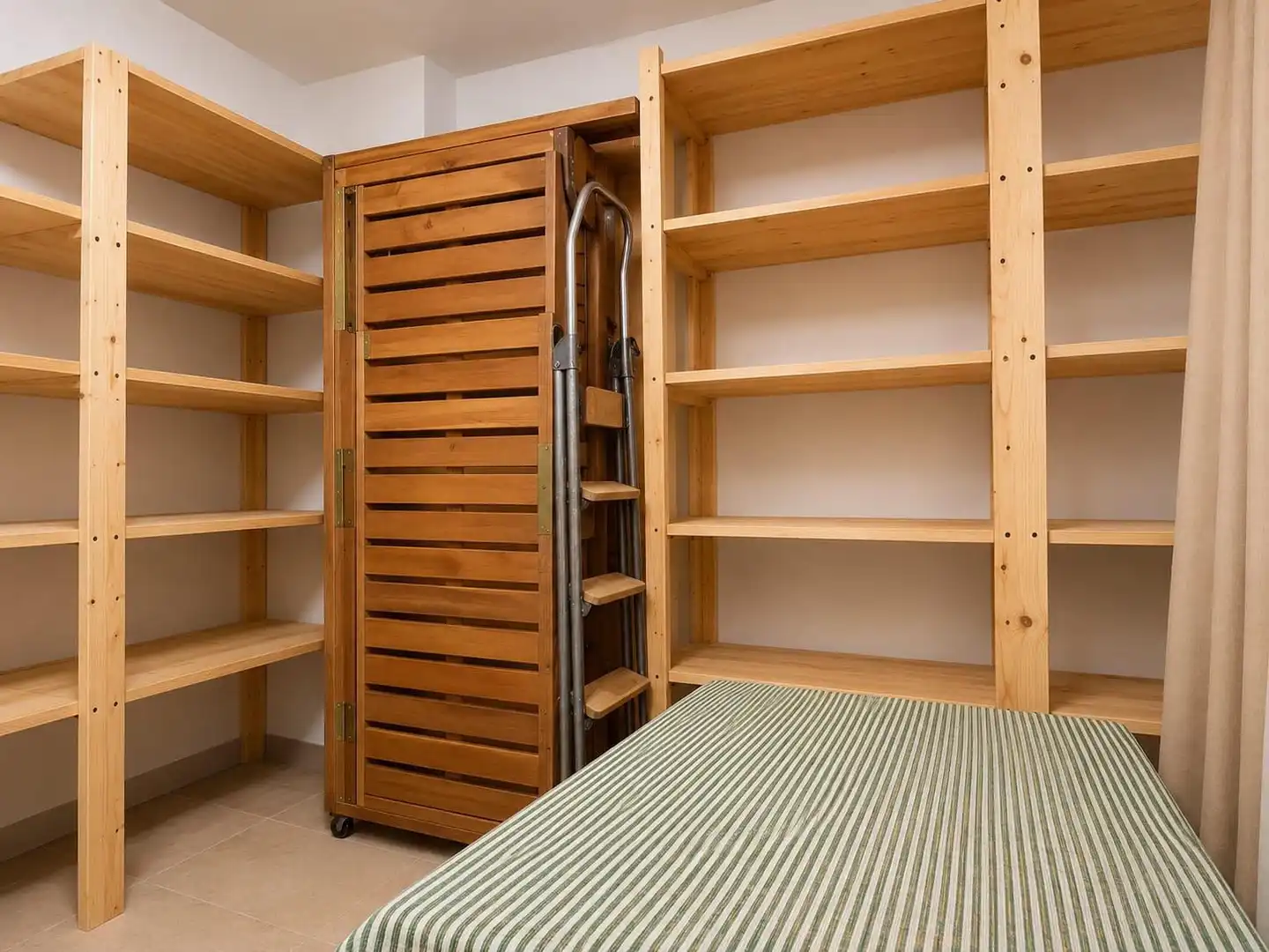 Bedroom of Ground floor for sale in Vera  with Air Conditioner, Terrace and Storage room
