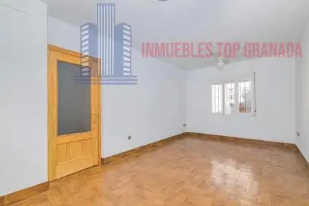 Casa o xalet en venda a LOGROÑO, La Zubia Ciudad