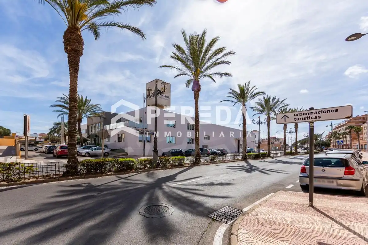 Vista exterior de Apartamento en venta en Roquetas de Mar con Aire acondicionado y Terraza