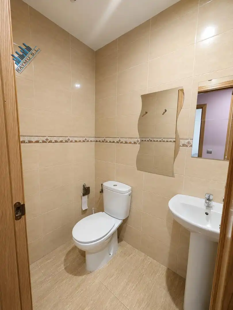 Badezimmer von Maisonette zum Verkauf in Velilla de San Antonio mit Heizung