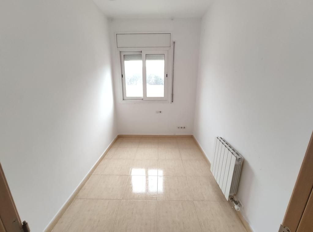 Bedroom of Flat for sale in Manresa