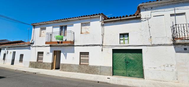 Casa adosada en Venta en Moraleja
