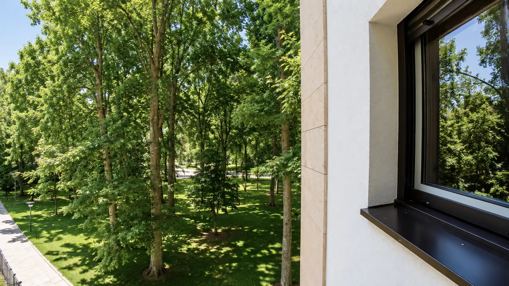Jardín de Piso en venta en Vigo  con Calefacción, Parquet y Amueblado