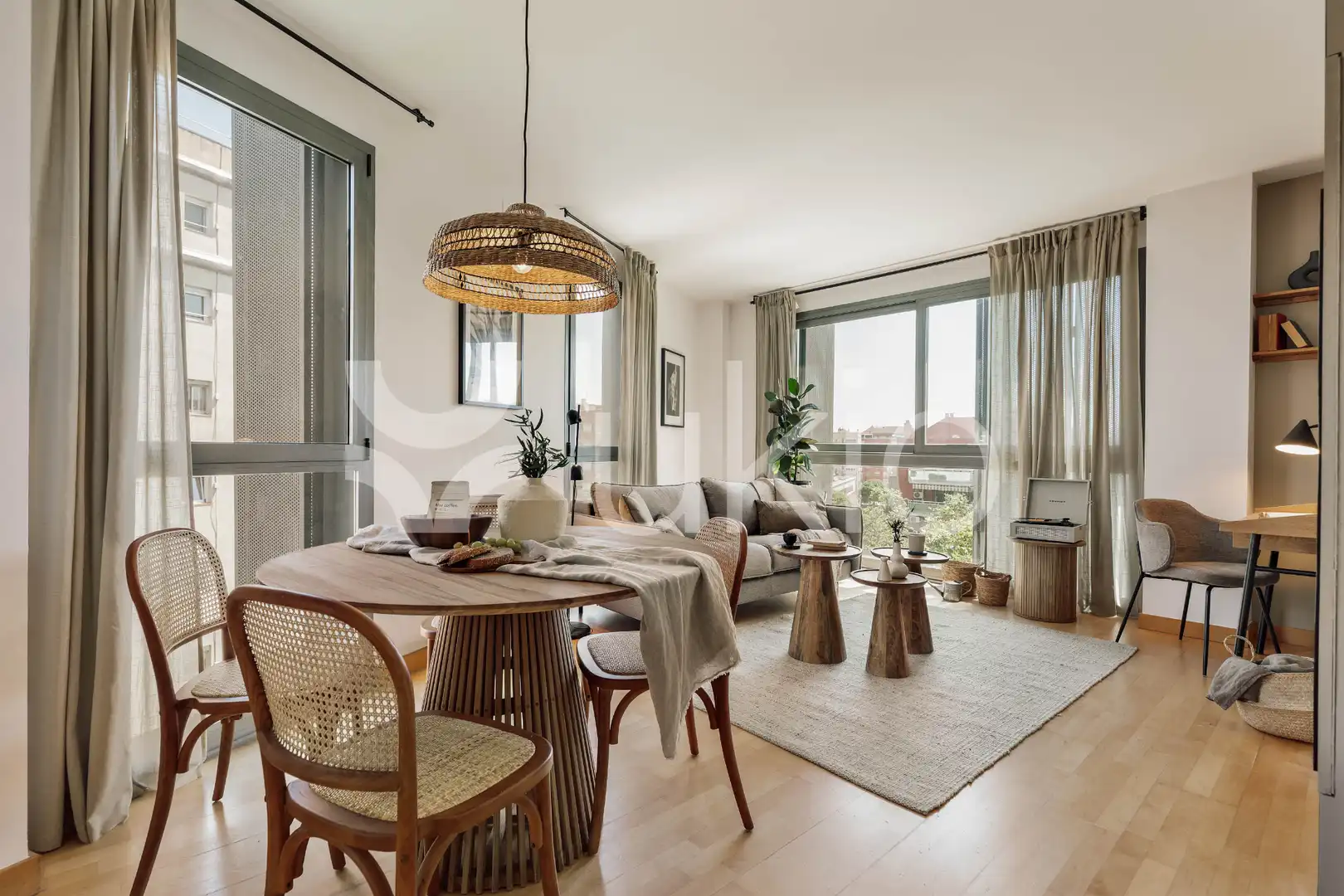 Sala de estar de Apartamento de alquiler en Barcelona con Aire acondicionado, Calefacción y Amueblado