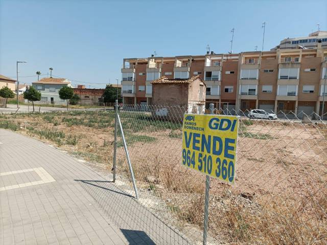 Terreno residencial en Venta en Camino de Onda - Salesianos