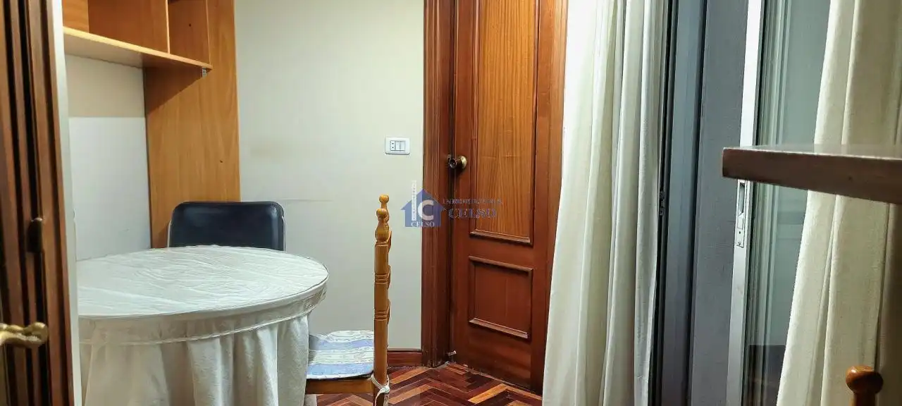 Piso en venta en Ourense Capital  con Calefacción y Amueblado
