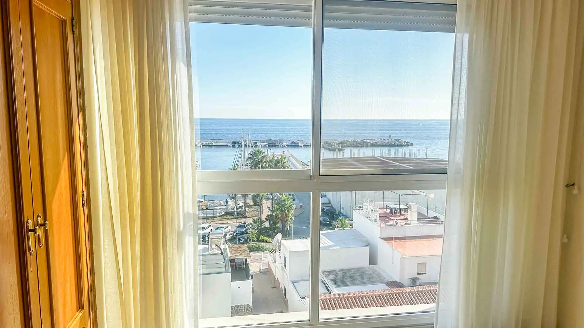 Bedroom of Apartments for rent in Marbella Centro
