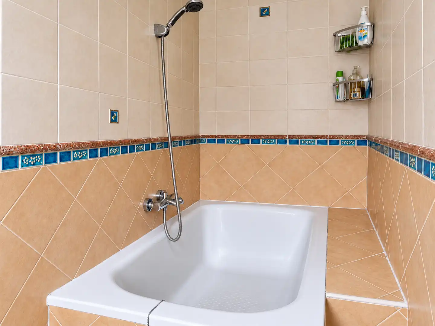Badezimmer von Haus oder Chalet zur Miete in Hazas de Cesto mit Heizung, Terrasse und Abstellraum