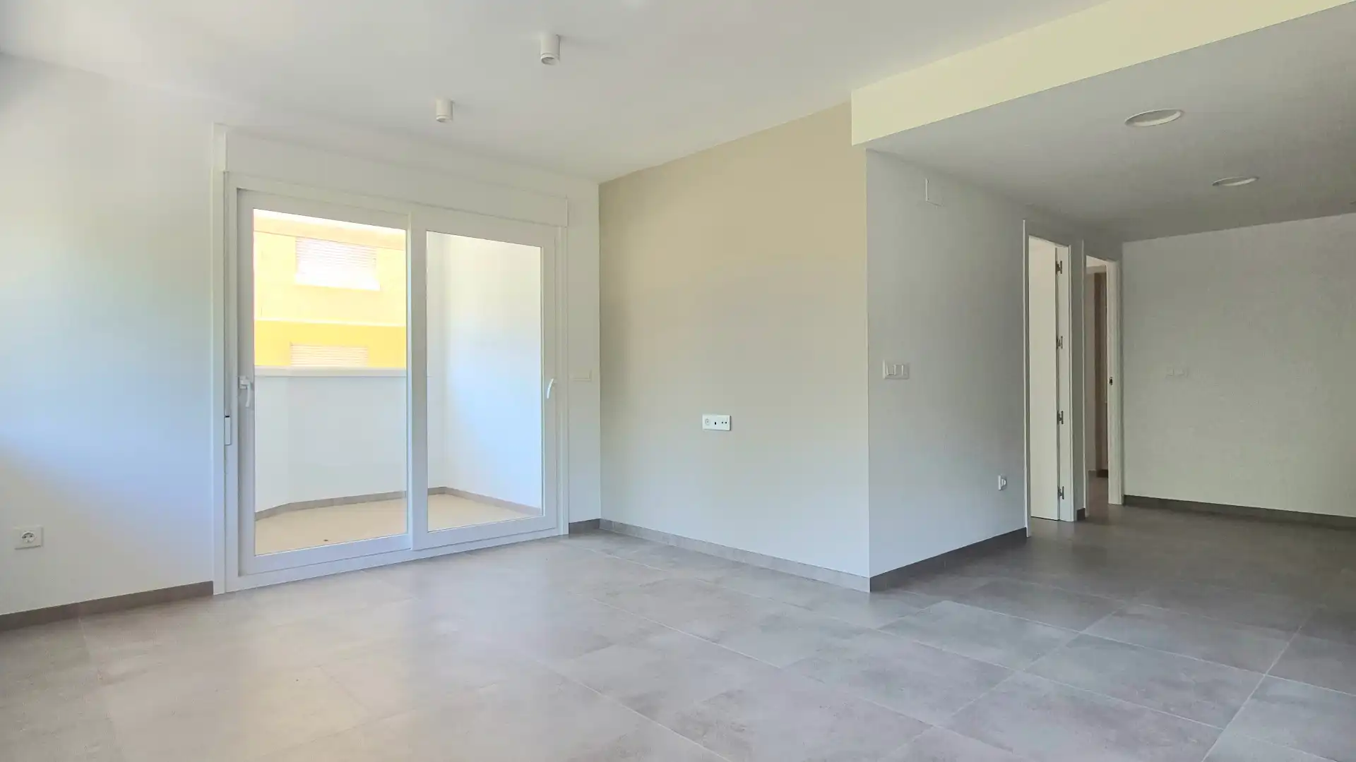 Piso en venta en Elda con Terraza y Balcón