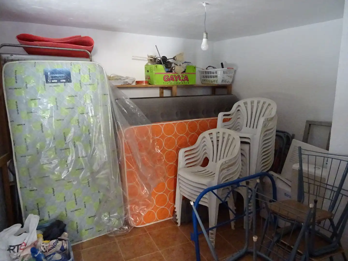 Casa adosada en venta en Turón con Jardín privado, Terraza y Amueblado