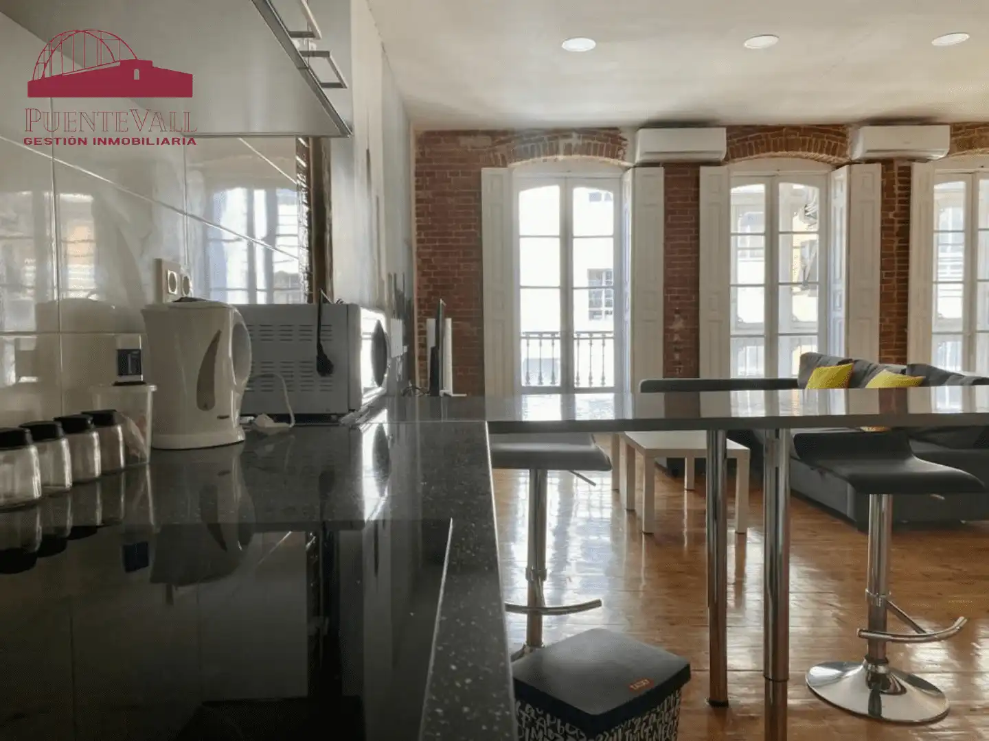 Kitchen of Flat for rent in Valladolid  with Air Conditioner, Heating and Furnished