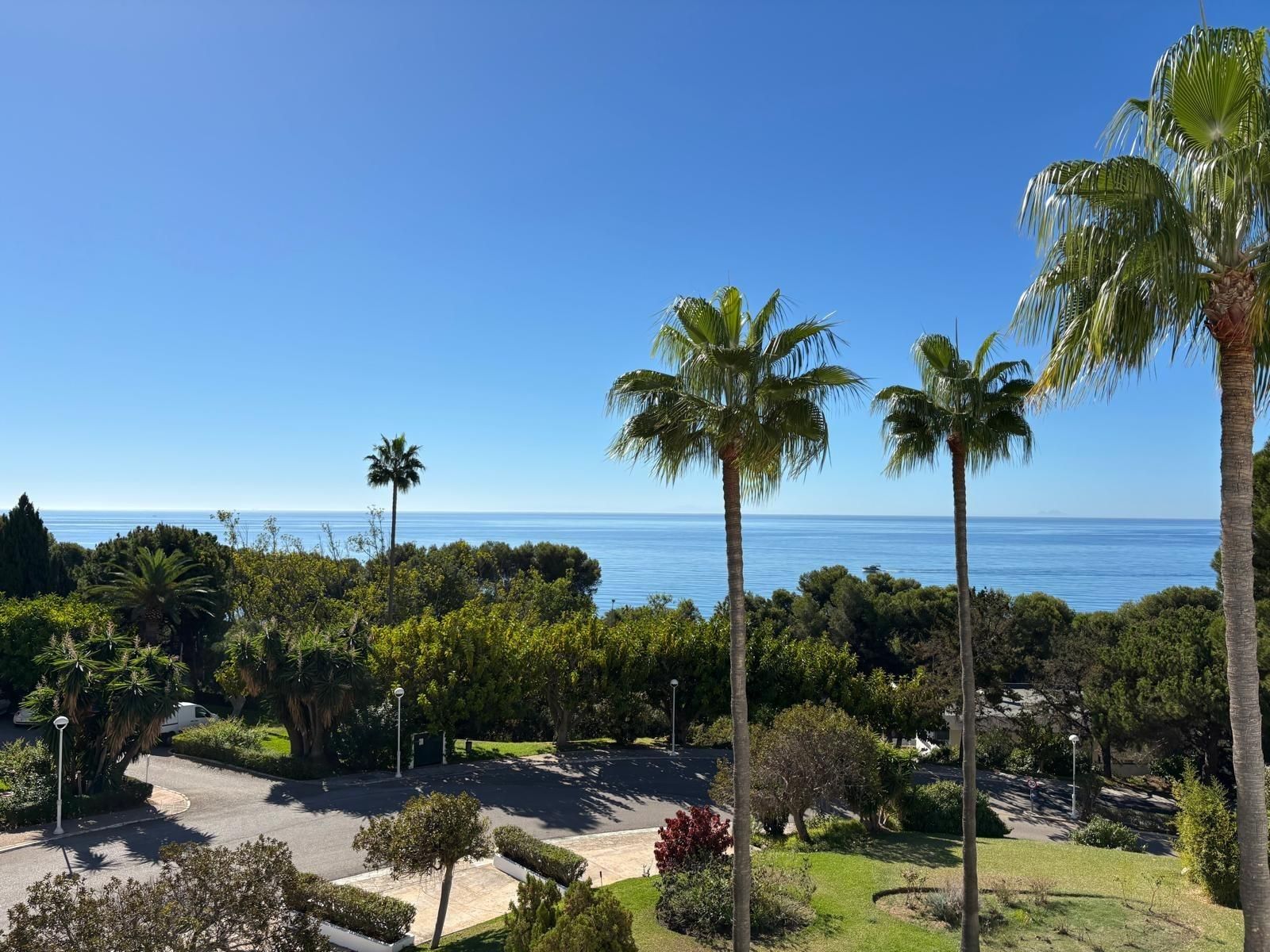 Vista exterior de Apartamento de alquiler en Marbella con Jardín privado y Terraza