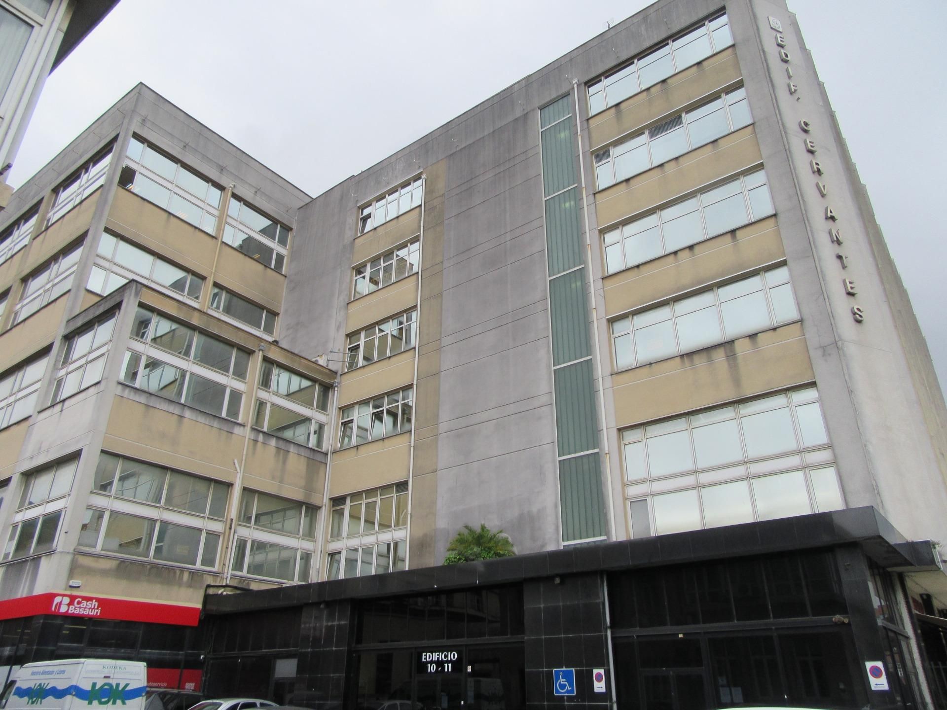 Exterior view of Office for sale in Basauri 