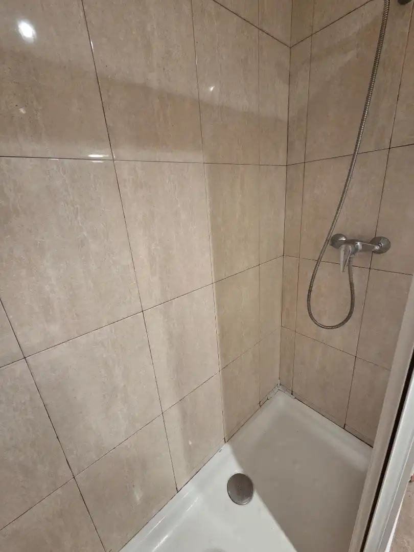 Badezimmer von Wohnung zum Verkauf in Vilafranca del Penedès mit Heizung, Parkett und Ofen