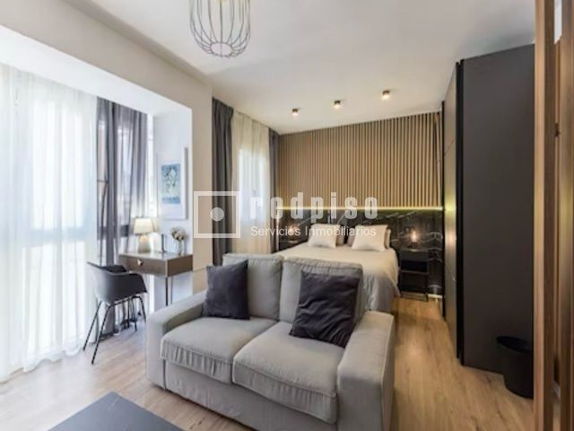 Bedroom of Flat for sale in  Madrid Capital  with Air Conditioner, Heating and Furnished