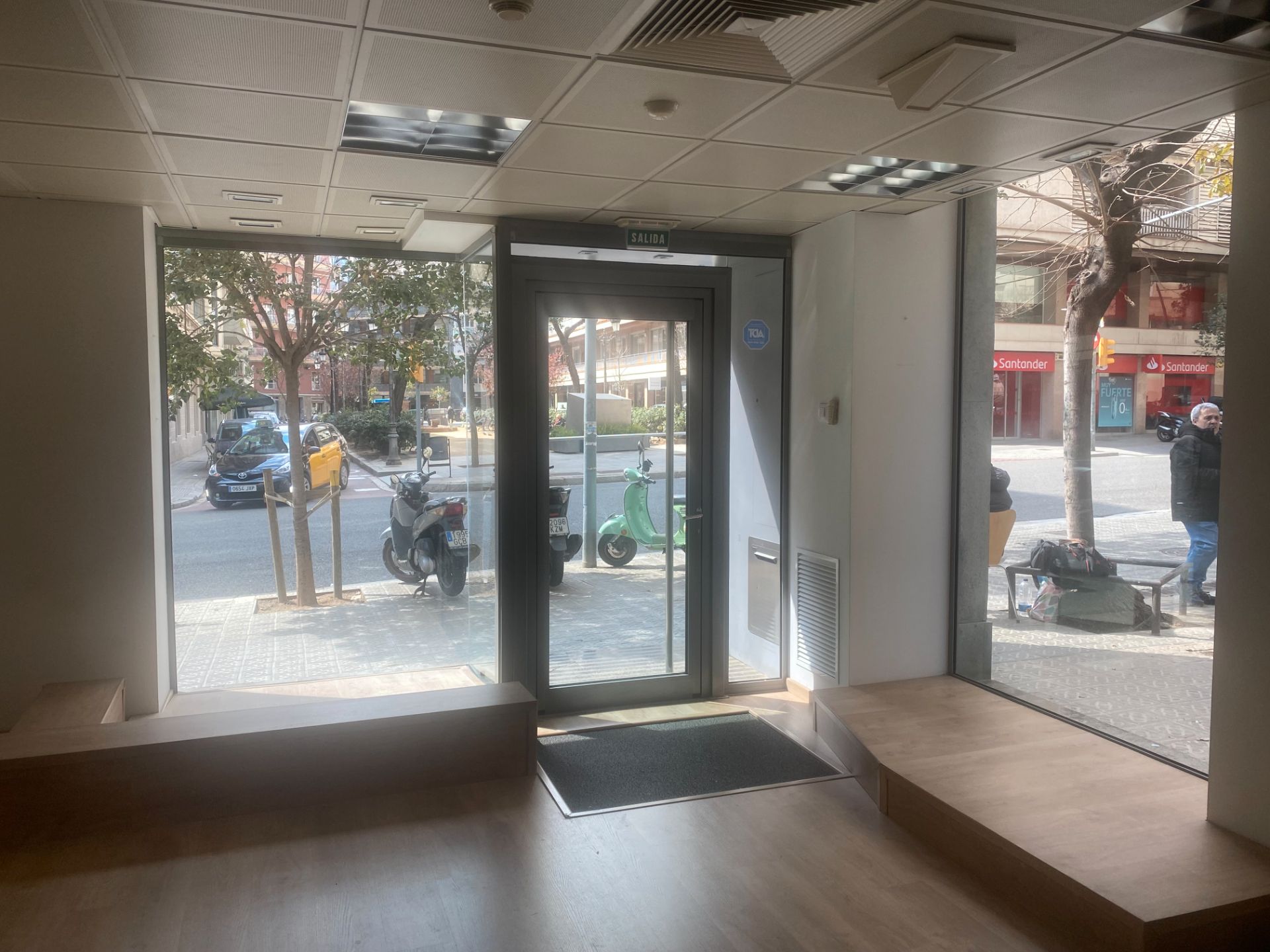 Local de alquiler en Carrer de Muntaner, Sant Gervasi- Galvany, Sarrià - Sant Gervasi
